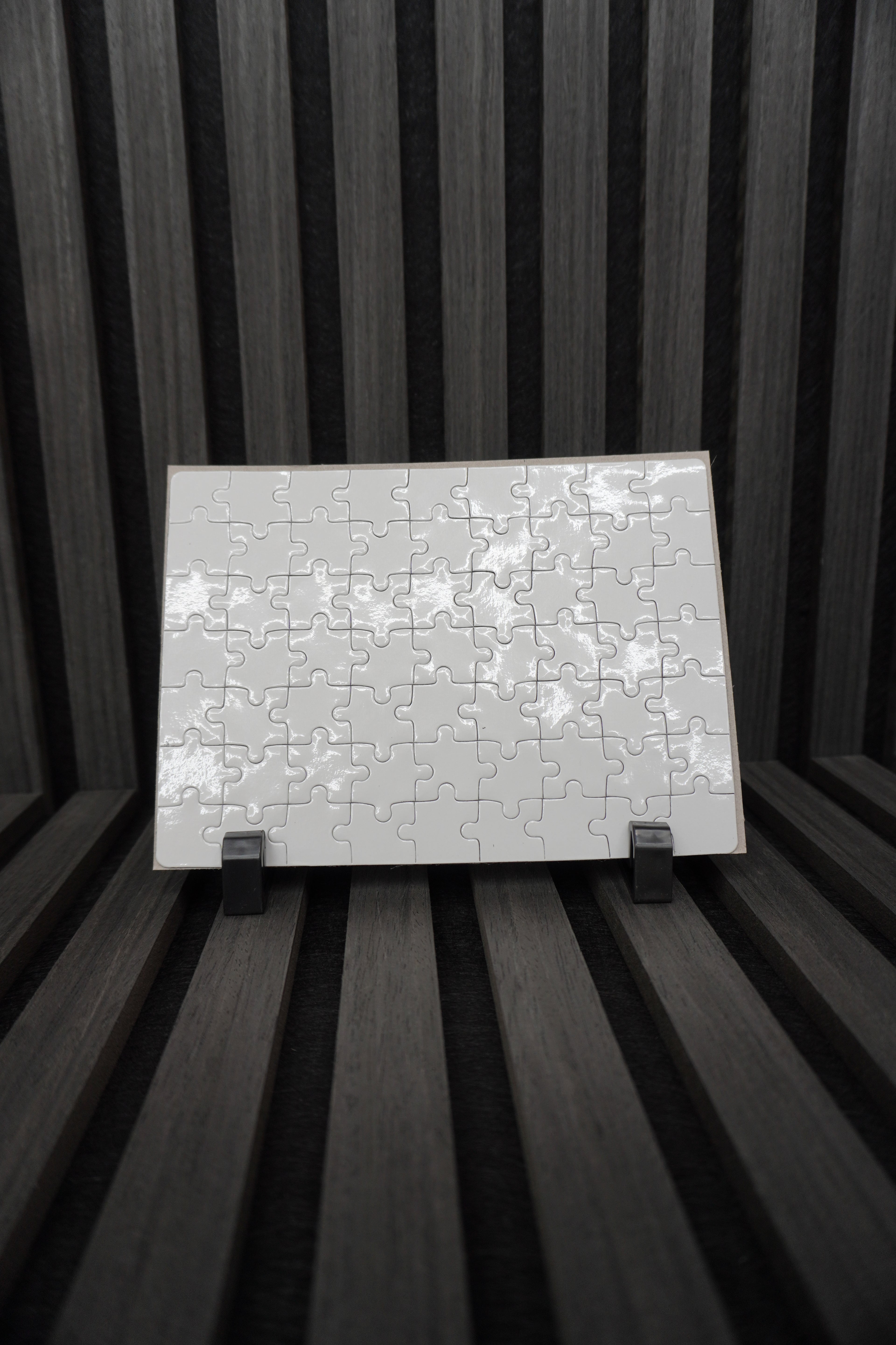 Magnetic custom puzzle 63 pieces