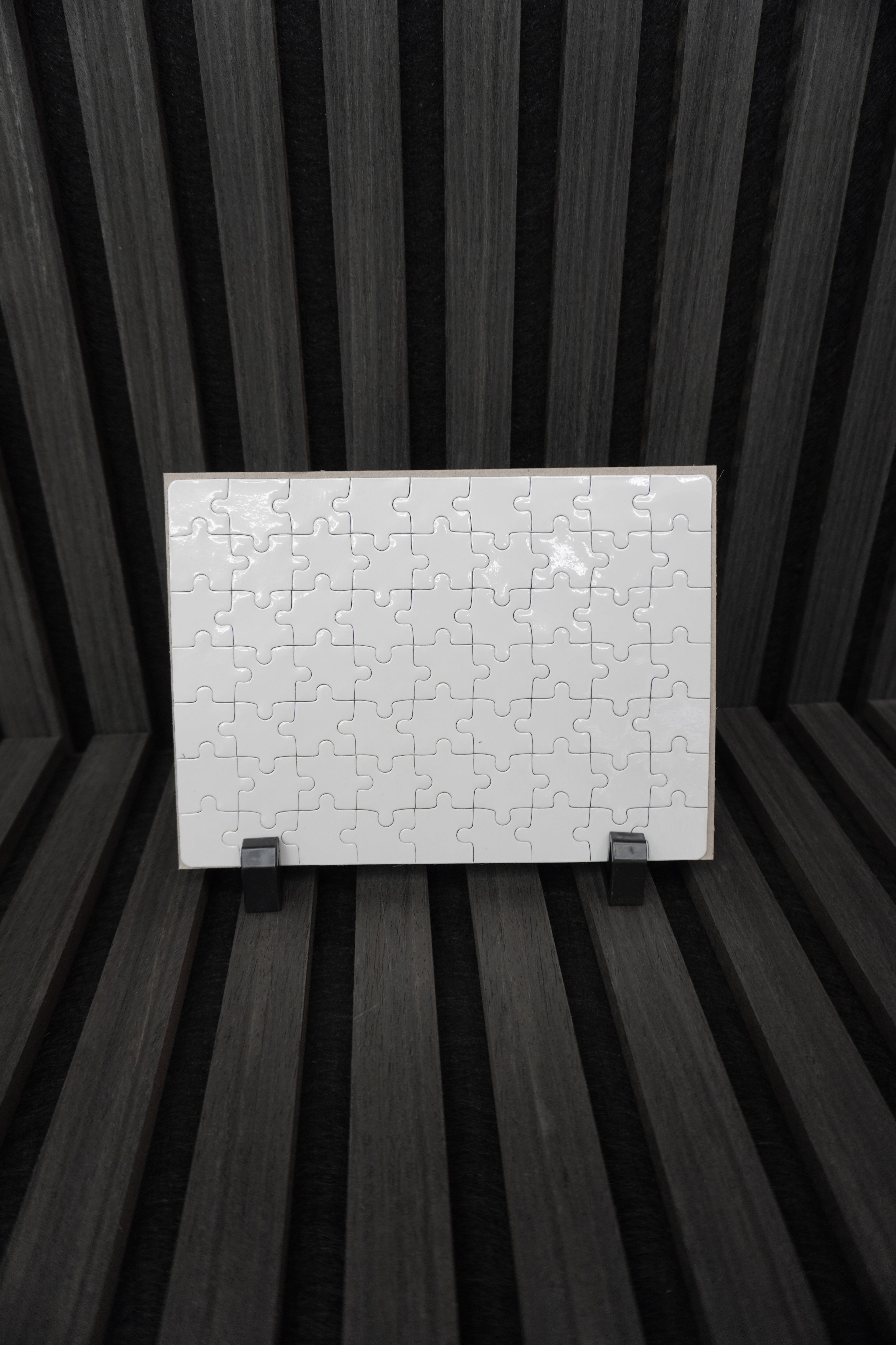 Magnetic custom puzzle 63 pieces