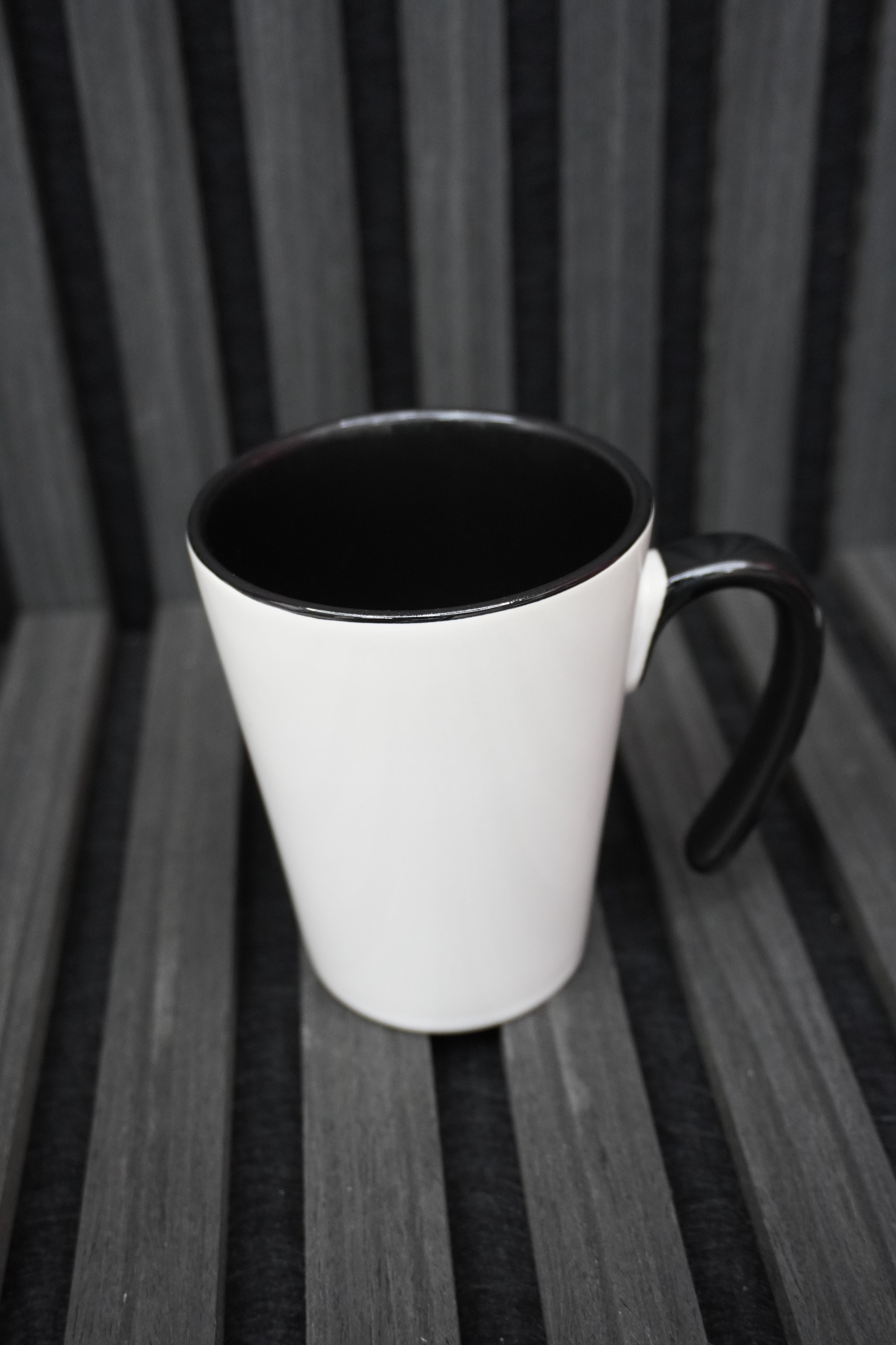 Conical custom mug with coated inside and handle
